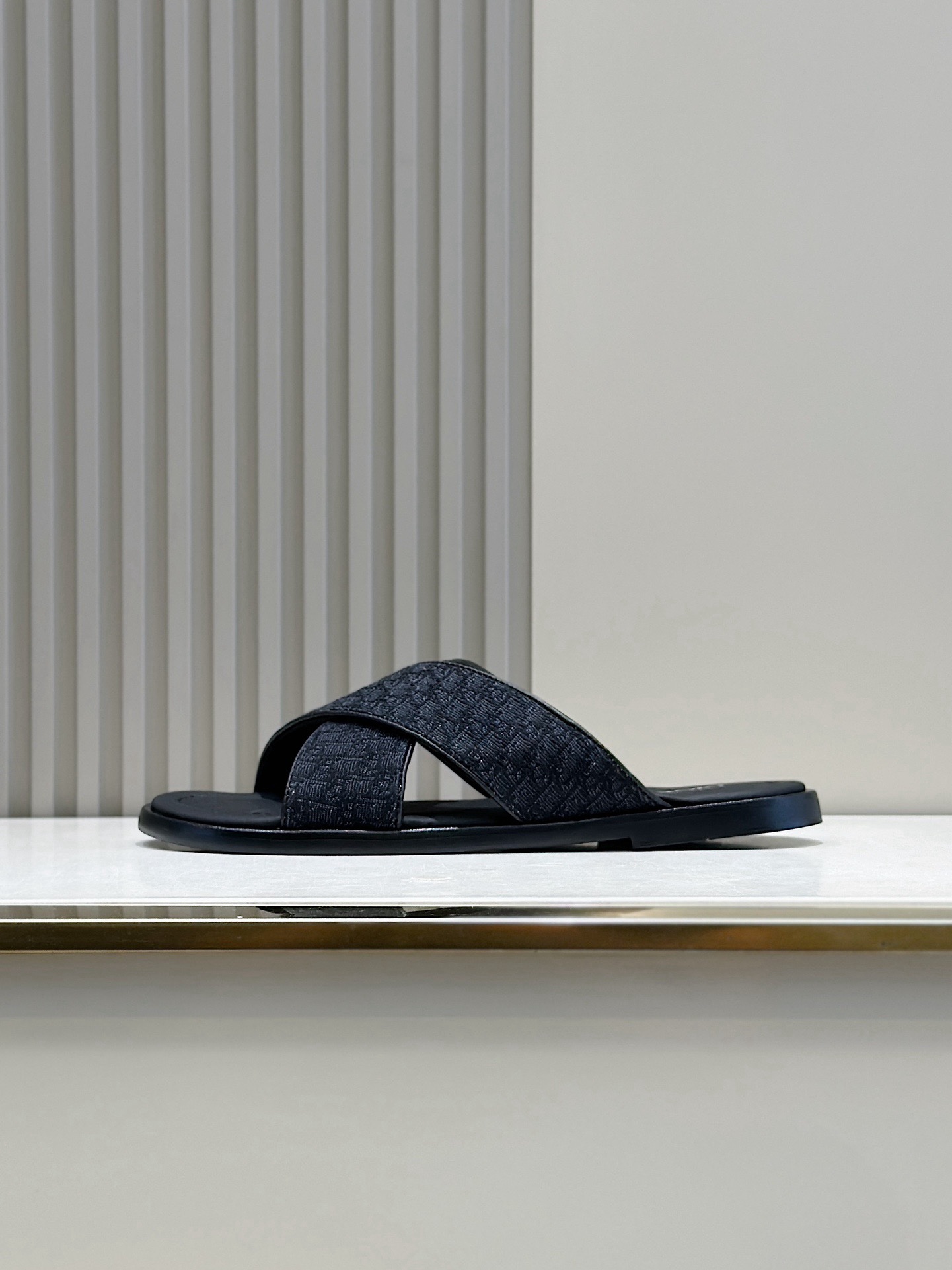 img_4366 Dior Alias Men's Leather Slippers - Image 1