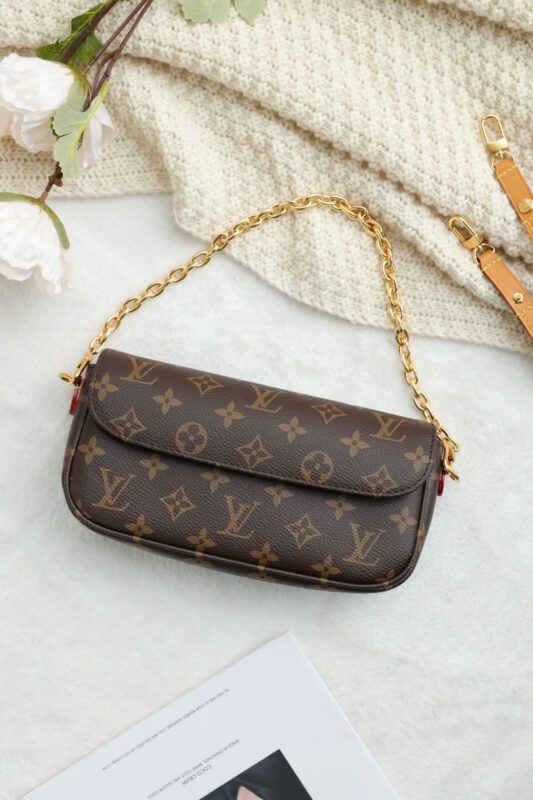 Louis Vuitton Wallet On Chain Ivy Monogram