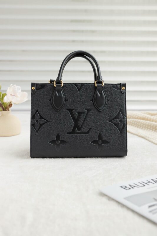 Louis Vuitton Onthego PM Tote Bag