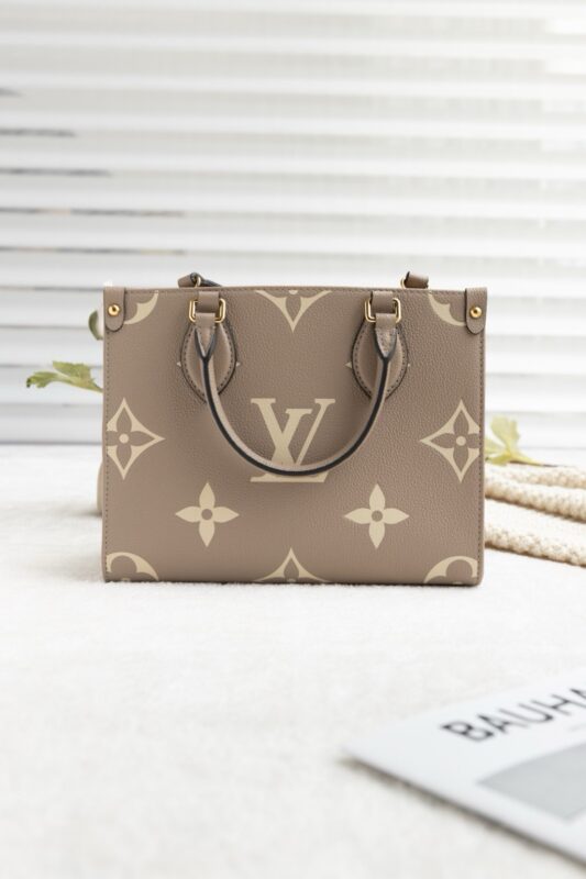 Louis Vuitton Onthego PM Tote Bag