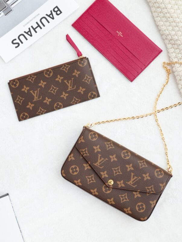 LV Pochette Felicia Chain Bag
