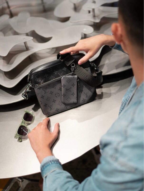 LV Monogram Eclipse Trio M69443