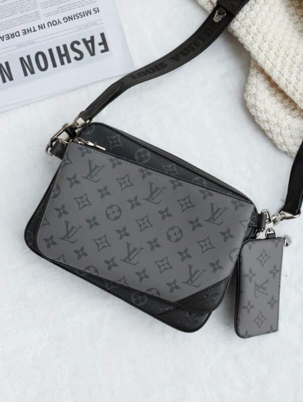 LV Monogram Eclipse Trio M69443