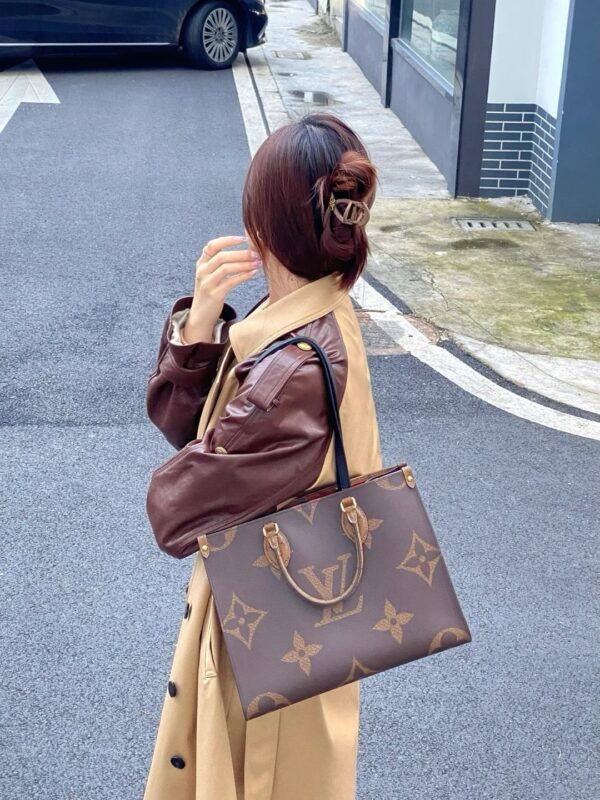 LV Monogram Giant On The Go Tote