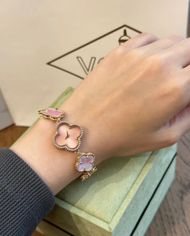 Van Cleef & Arpels – Sweet Alhambra Watch