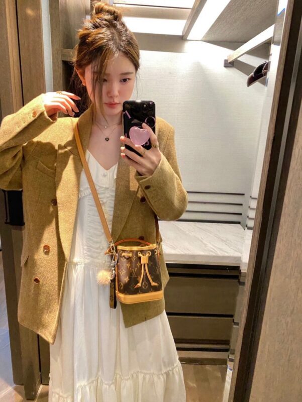 LV Canoé Monogram Handbag Yellow Flower