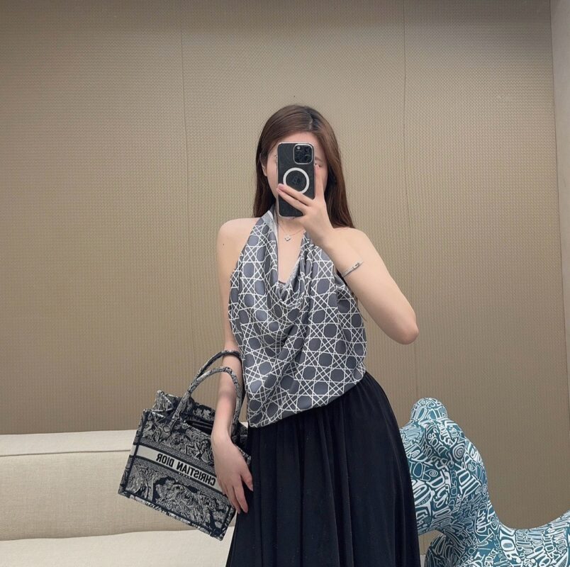 Dior Raglan Square Scarf 90x90cm 100% Silk