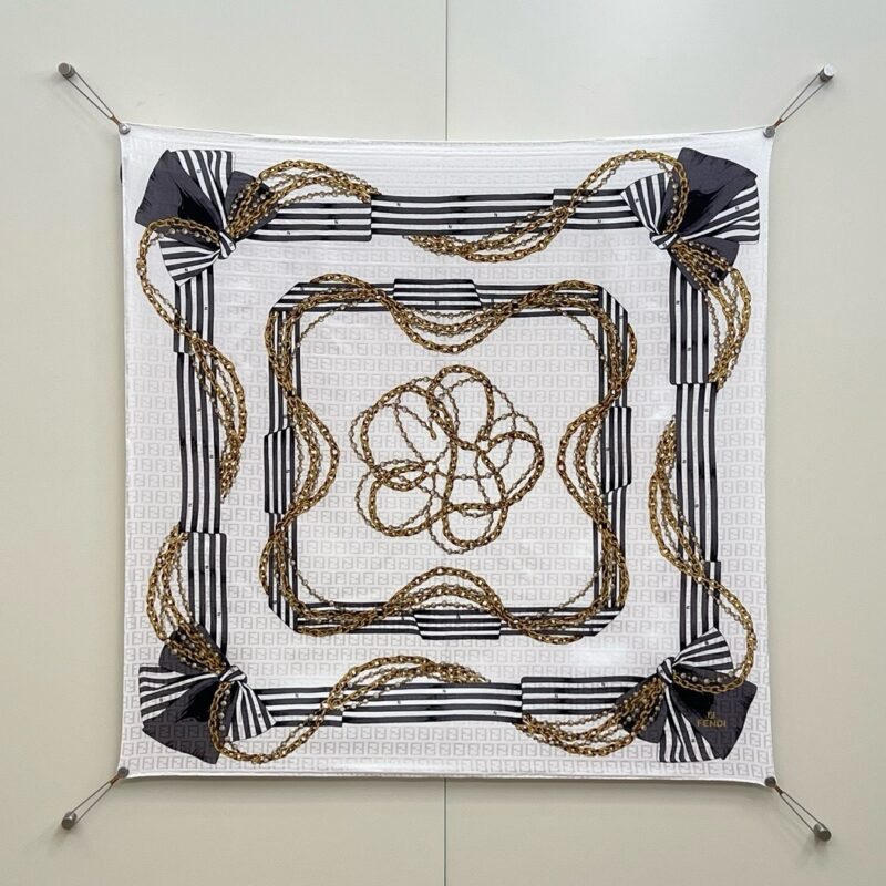 Fendi Pearl Knot 90x90cm 100% Silk