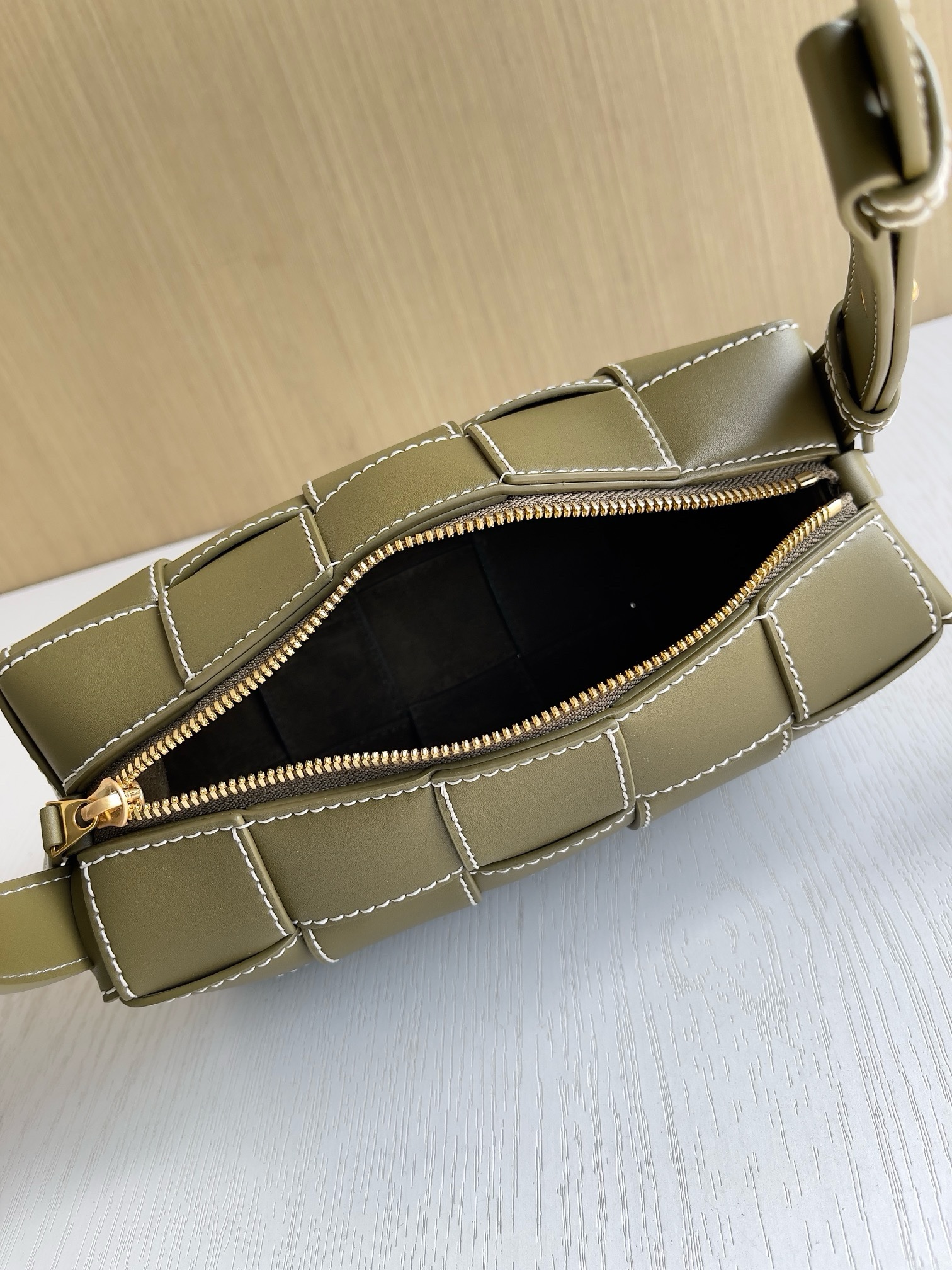 Bottega Veneta Bag - Image 2