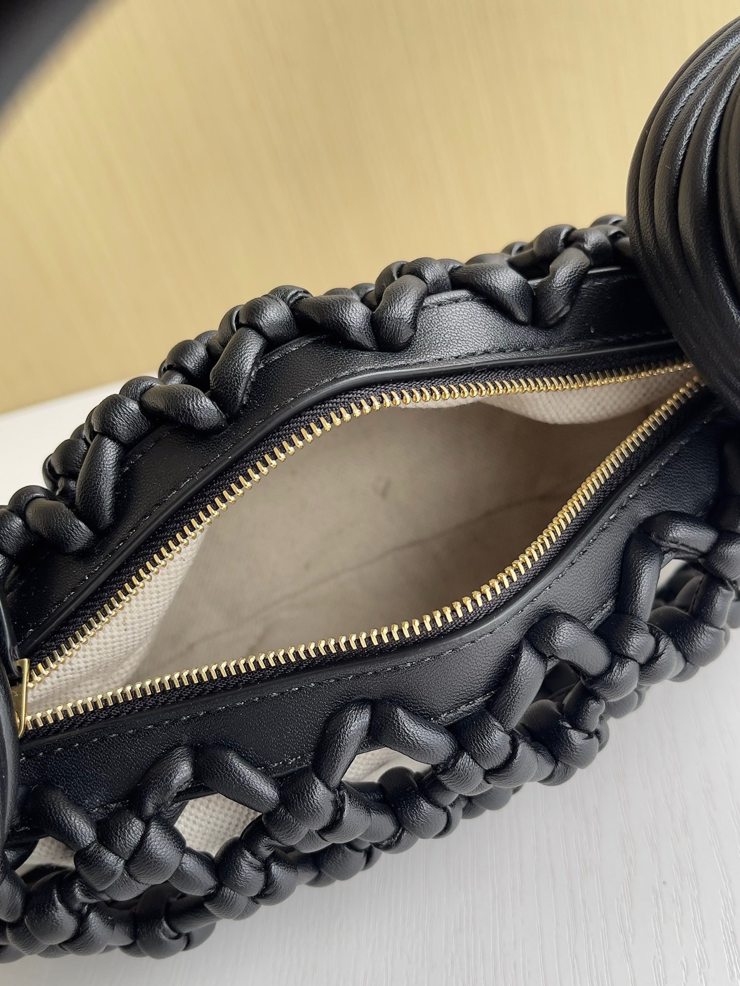 Bottega Veneta Bag - Image 2