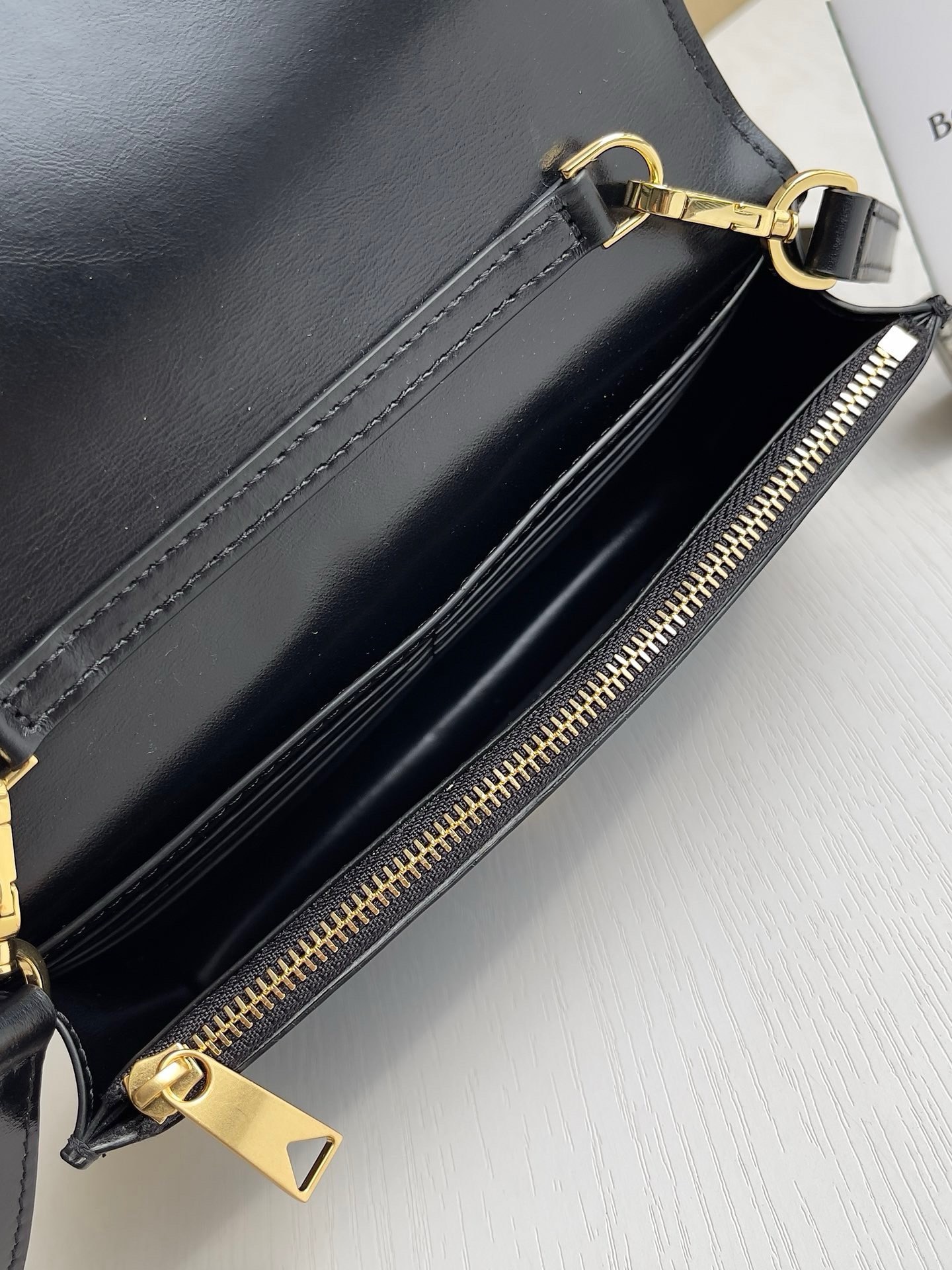 Bottega Veneta Bag - Image 2