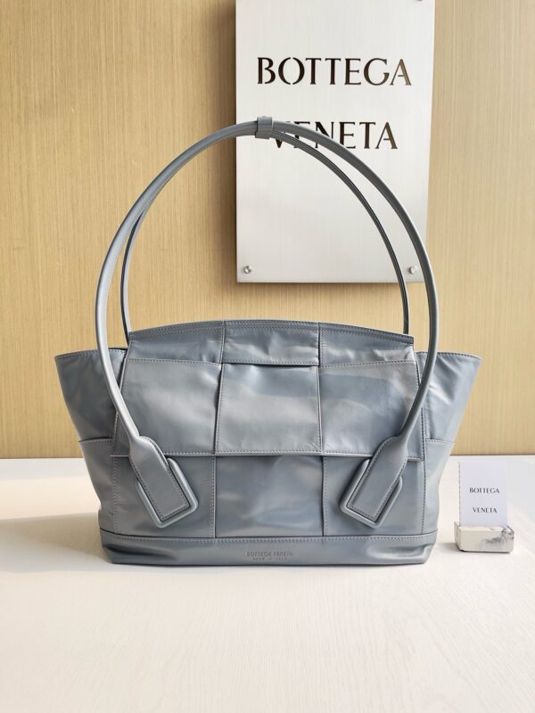 Bottega Veneta Arco Bag