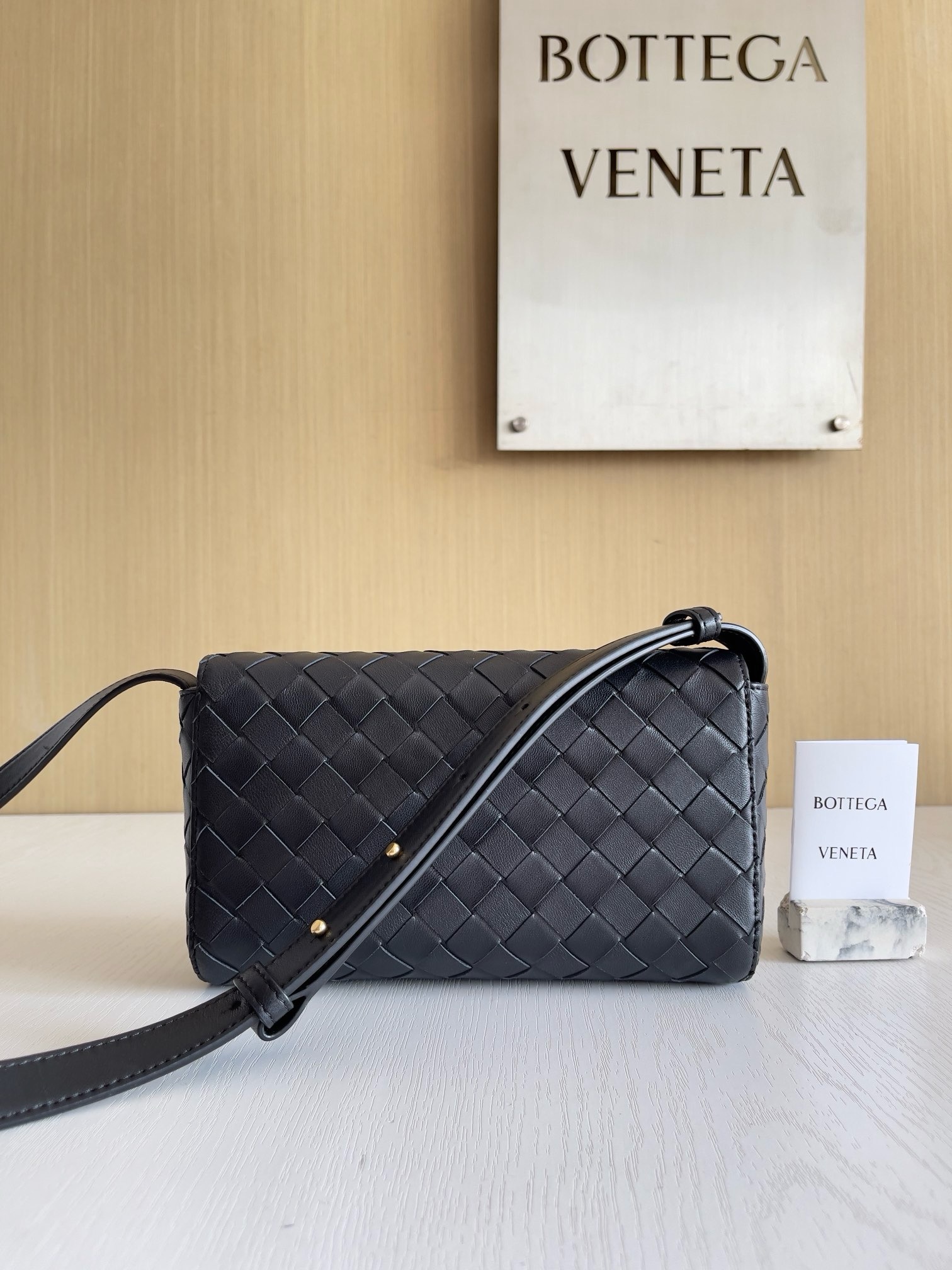 Bottega Veneta Andiamo Bag - Image 2