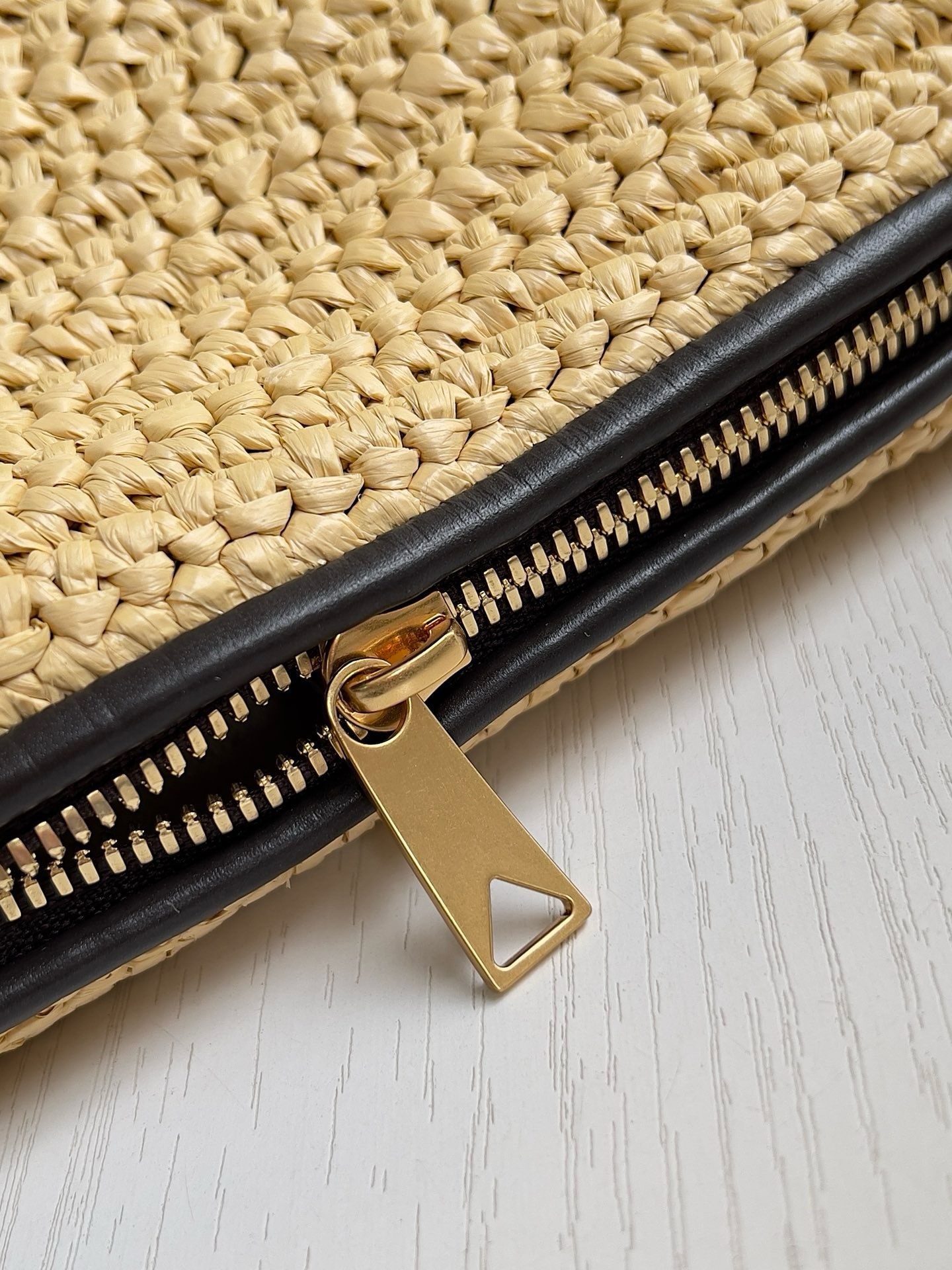 Bottega Veneta Mini Wallace - Image 7