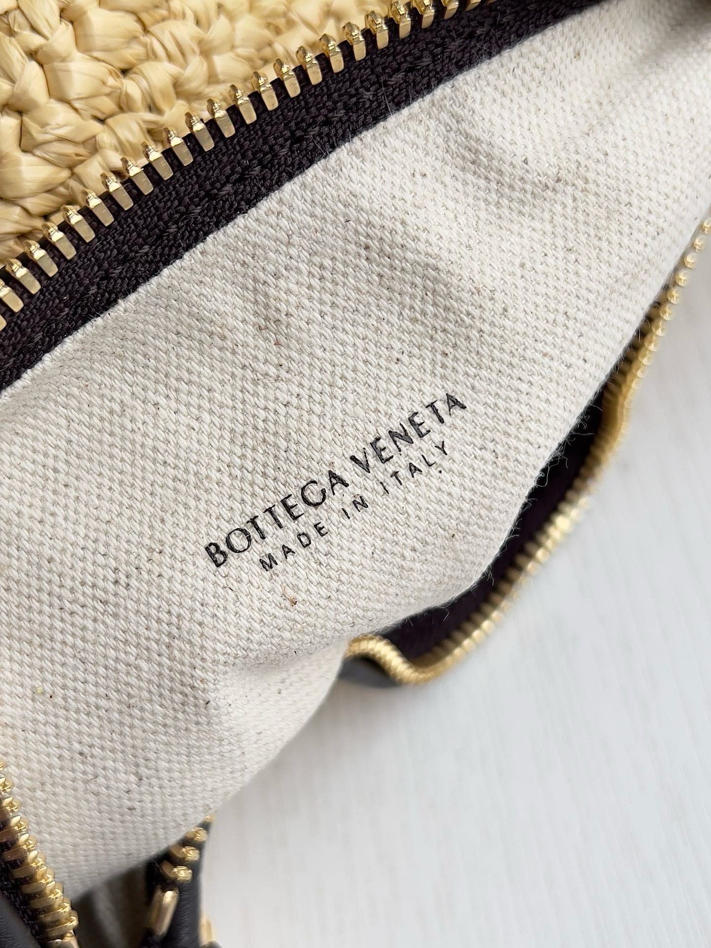 Bottega Veneta Mini Wallace - Image 6