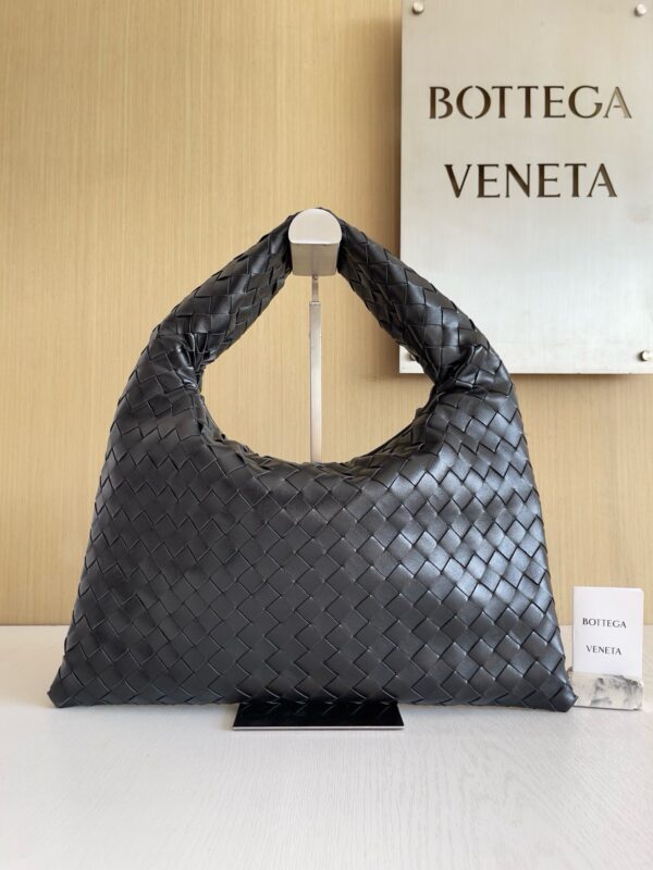 Bottega Veneta Small Hop Bag