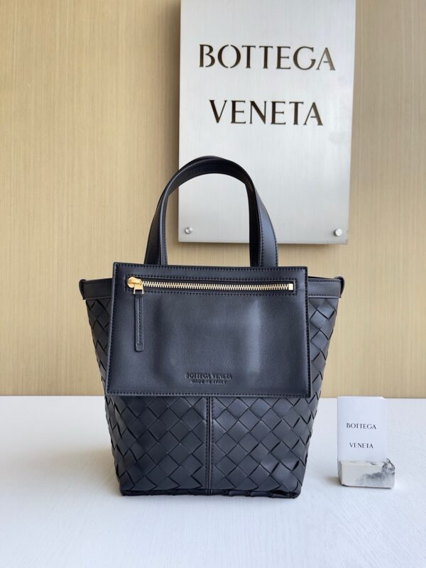Bottega Veneta  Tote Bag