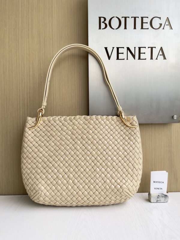 Bottega Veneta Small clicker shoulder bag