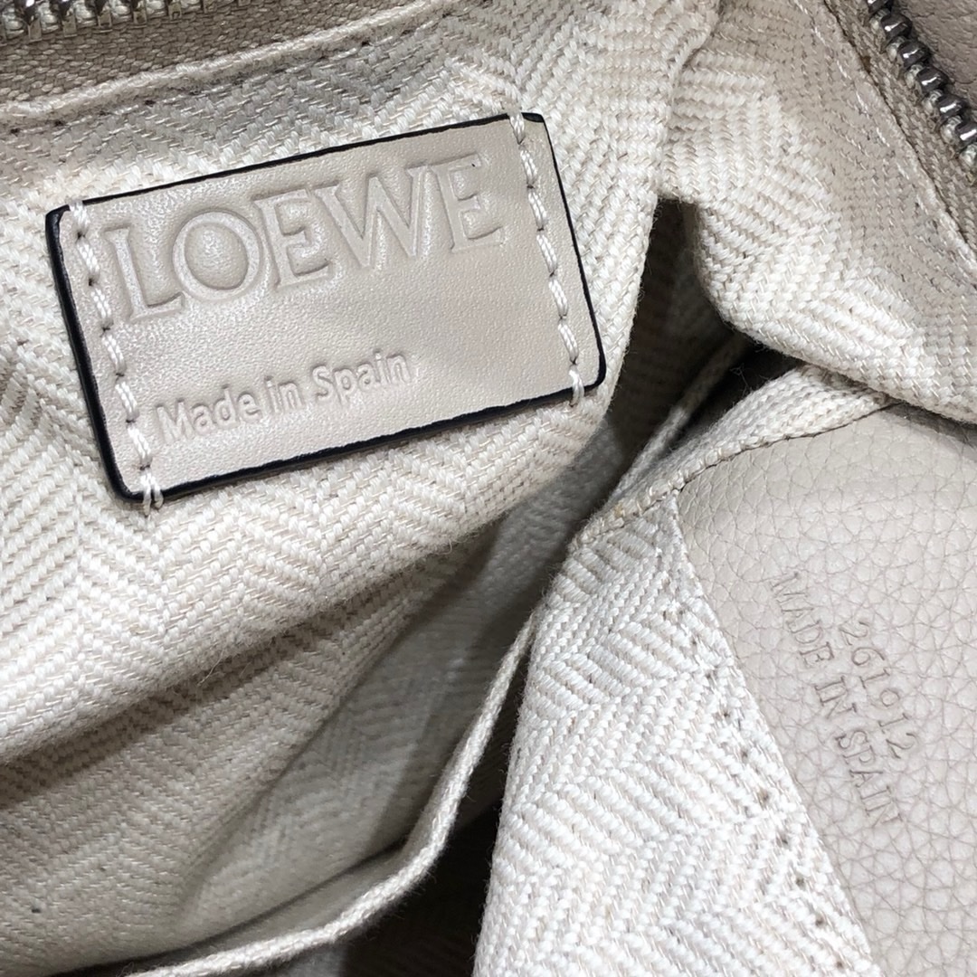 Loewe Small Puzzle Handbag - Image 8