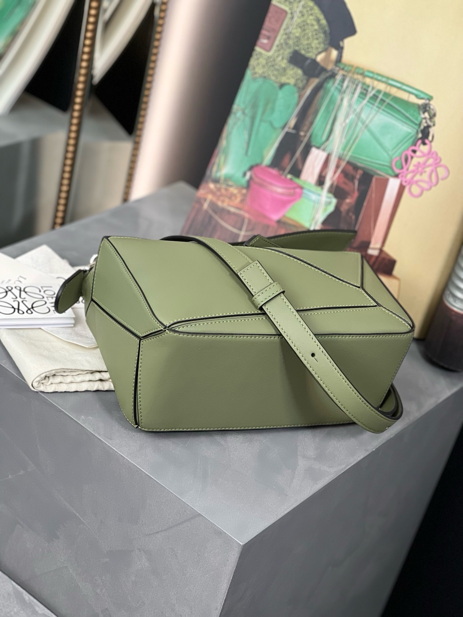 Loewe Small Puzzle Handbag - Image 4