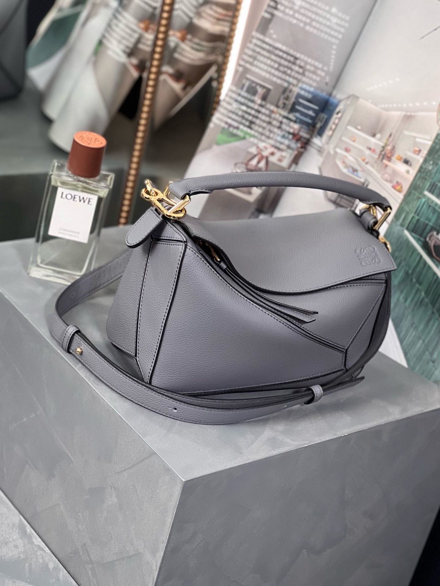Loewe Small Puzzle Handbag - Image 3