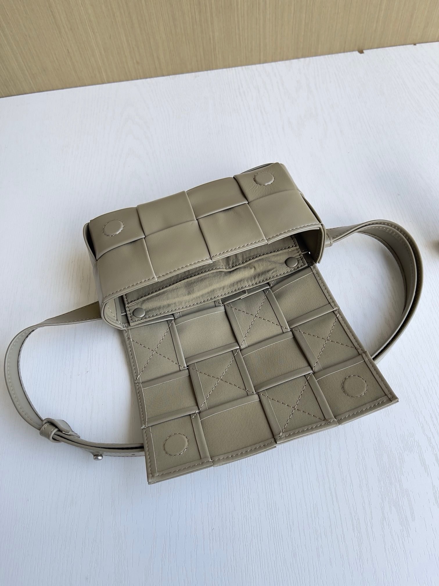 Bottega Veneta Cassette - Image 8