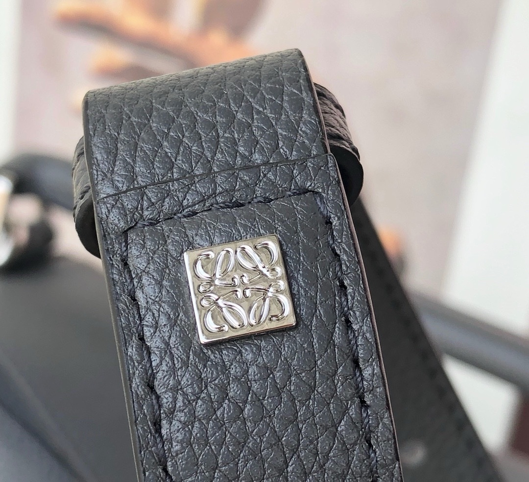 Loewe Small Puzzle Handbag - Image 8