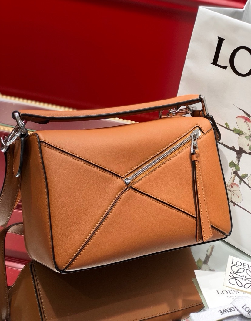 Loewe Small Puzzle Handbag - Image 2