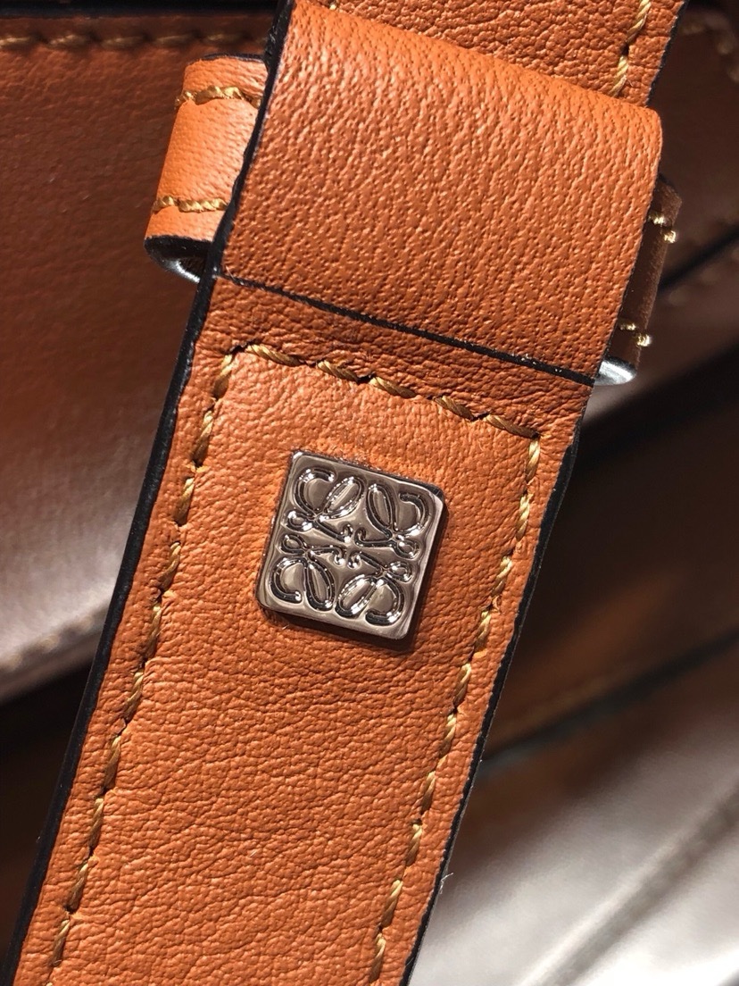 Loewe Small Puzzle Handbag - Image 6