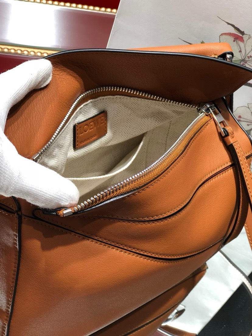 Loewe Small Puzzle Handbag - Image 7