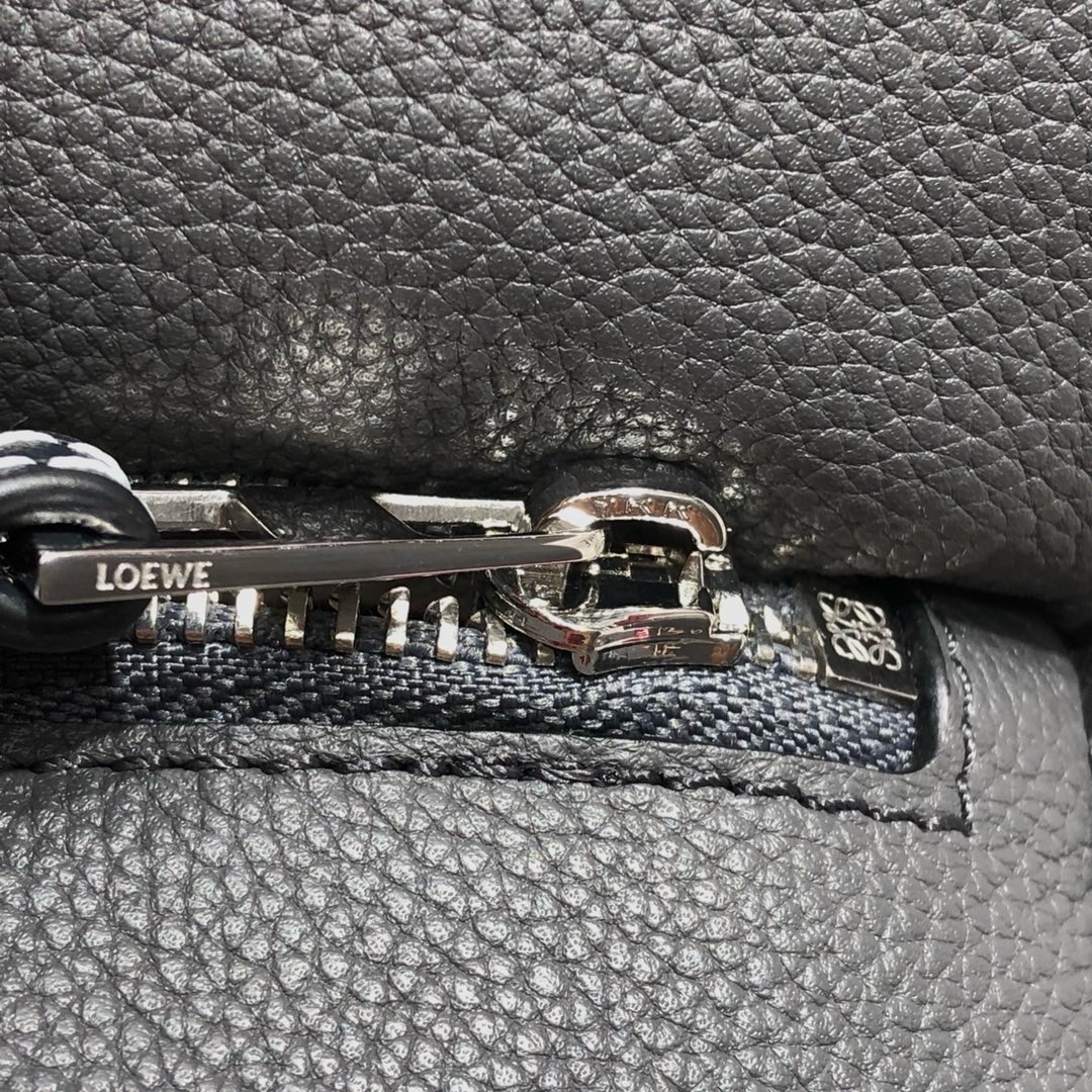 Loewe Small Puzzle Handbag - Image 7