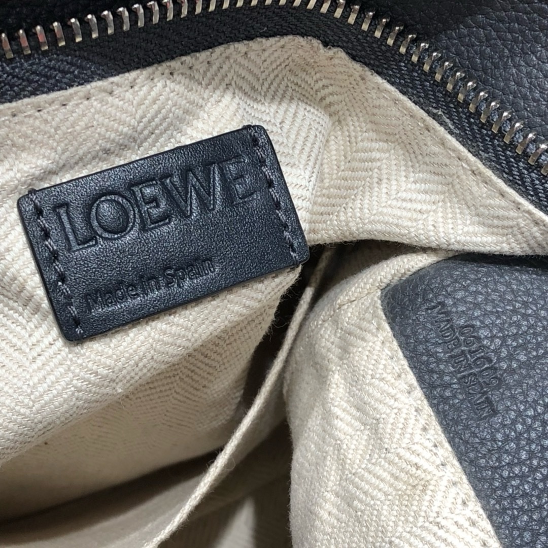 Loewe Small Puzzle Handbag - Image 8