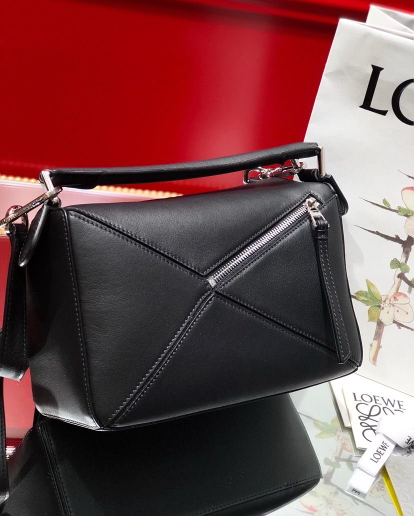 Loewe Small Puzzle Handbag - Image 2