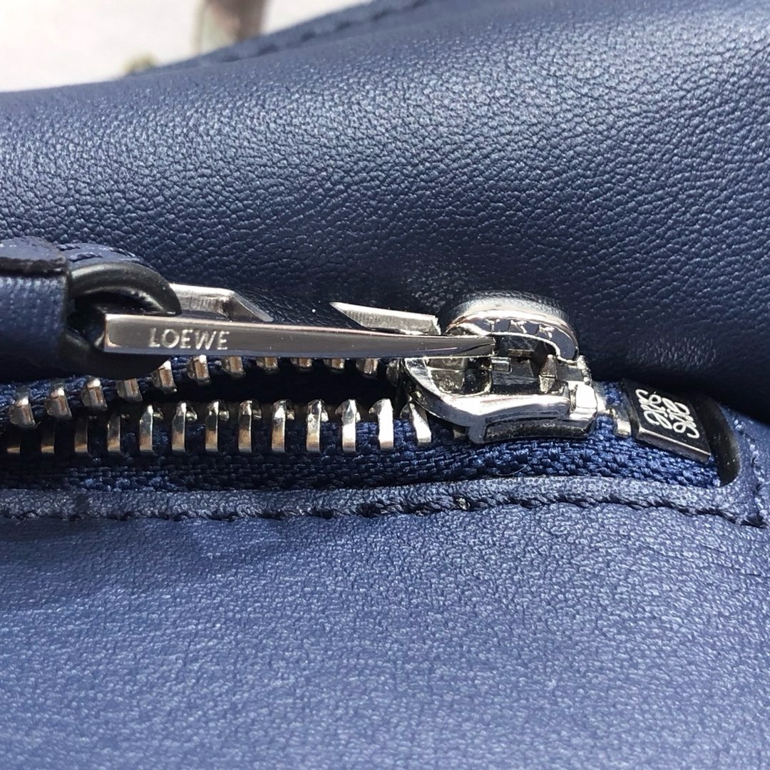 Loewe Small Puzzle Handbag - Image 7