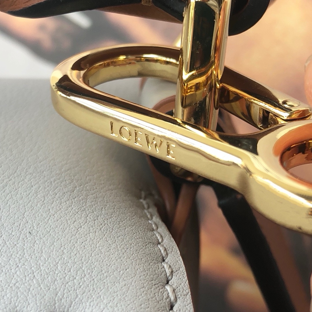 Loewe Small Puzzle Handbag - Image 7