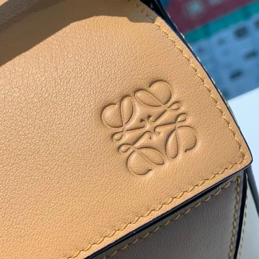 Loewe Small Puzzle Handbag - Image 5