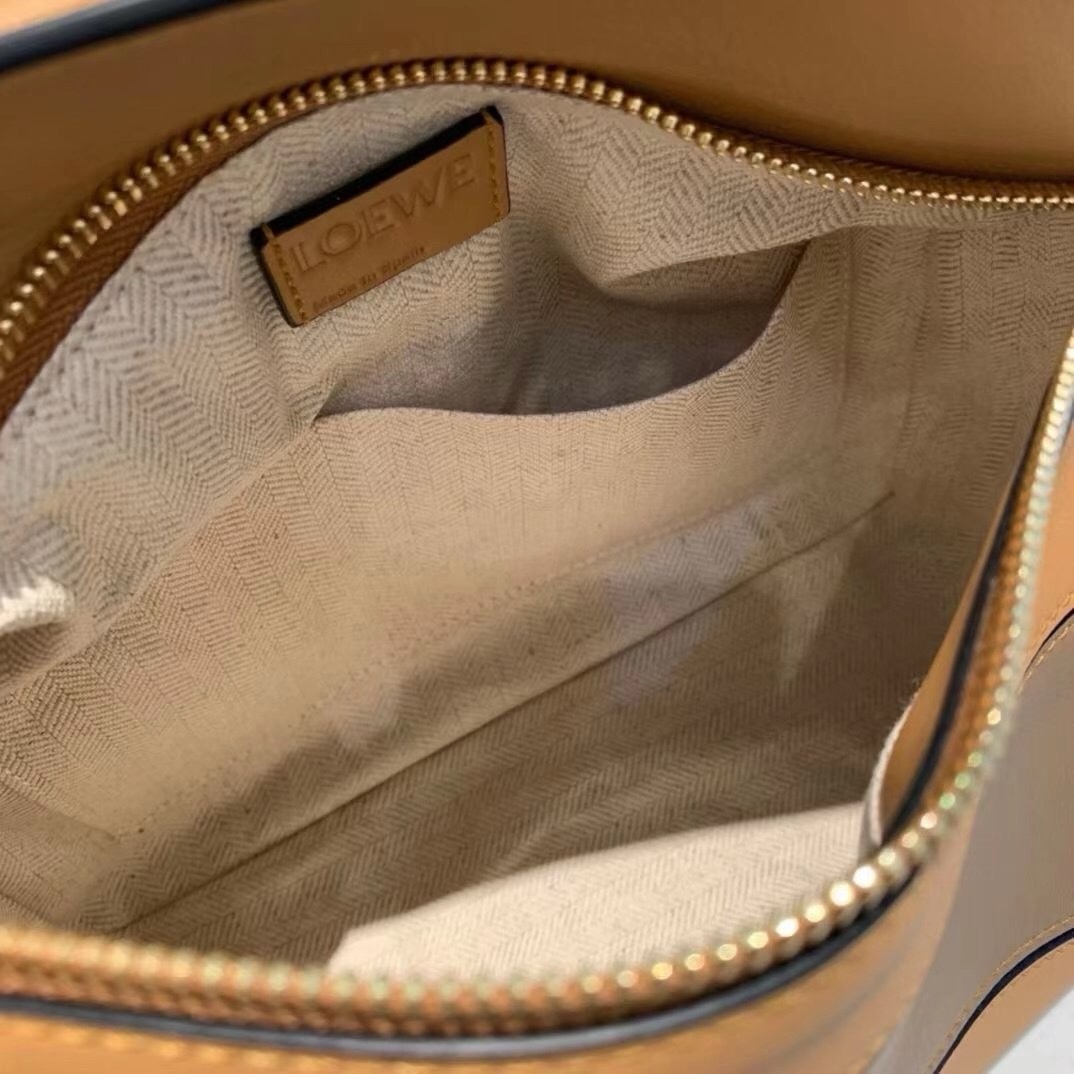 Loewe Small Puzzle Handbag - Image 8