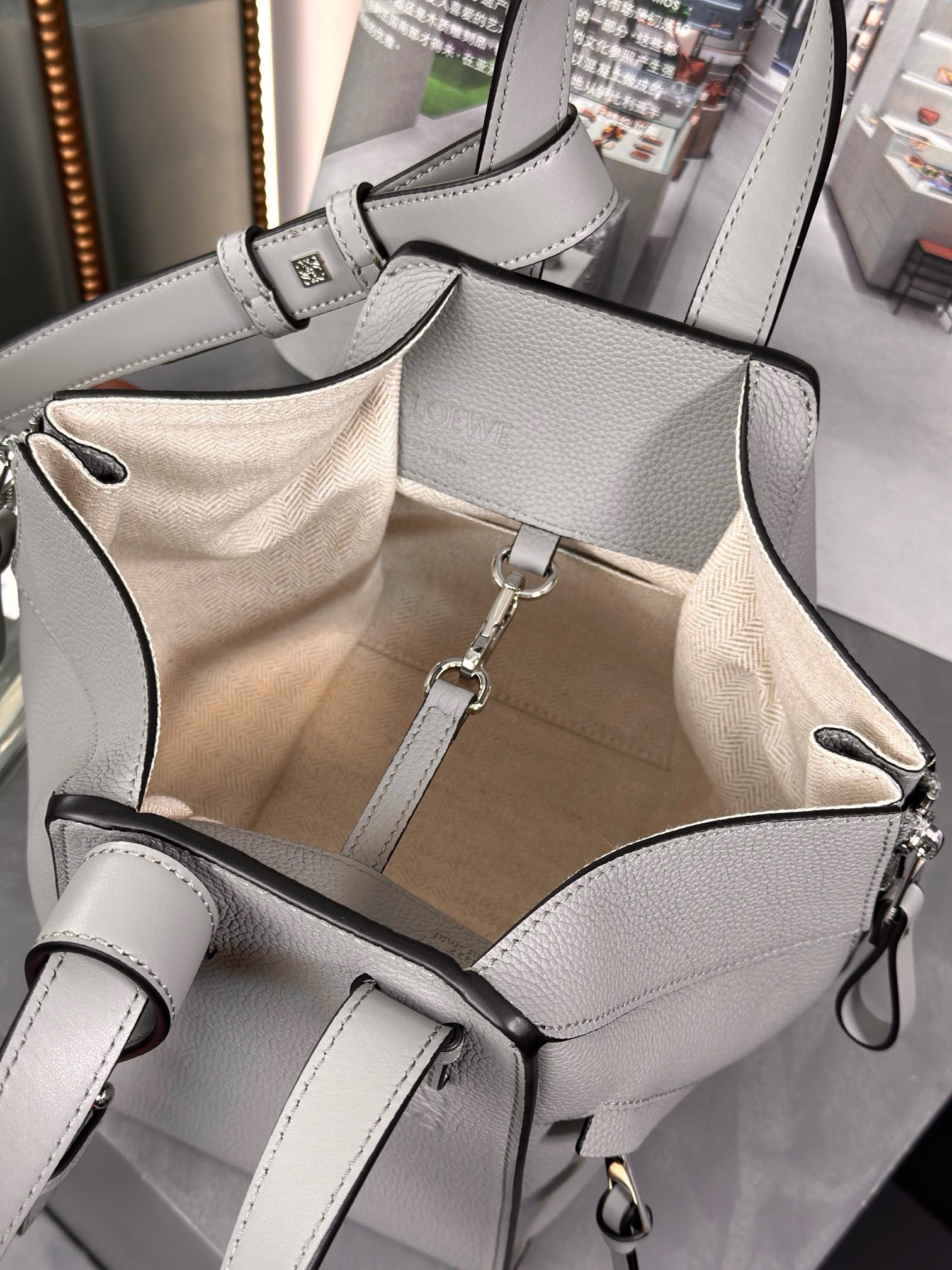 Loewe Hammock Handbag - Image 8