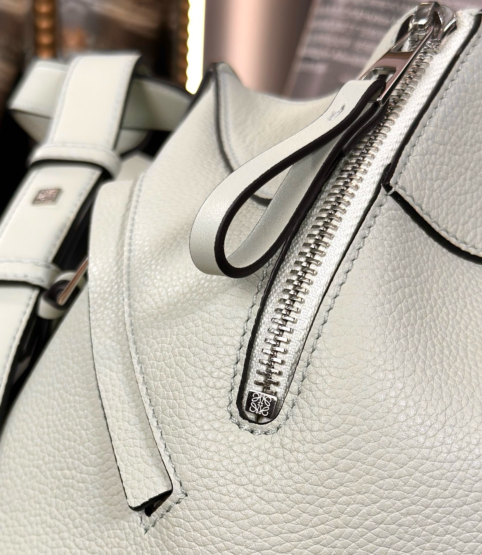 Loewe Hammock Handbag - Image 6