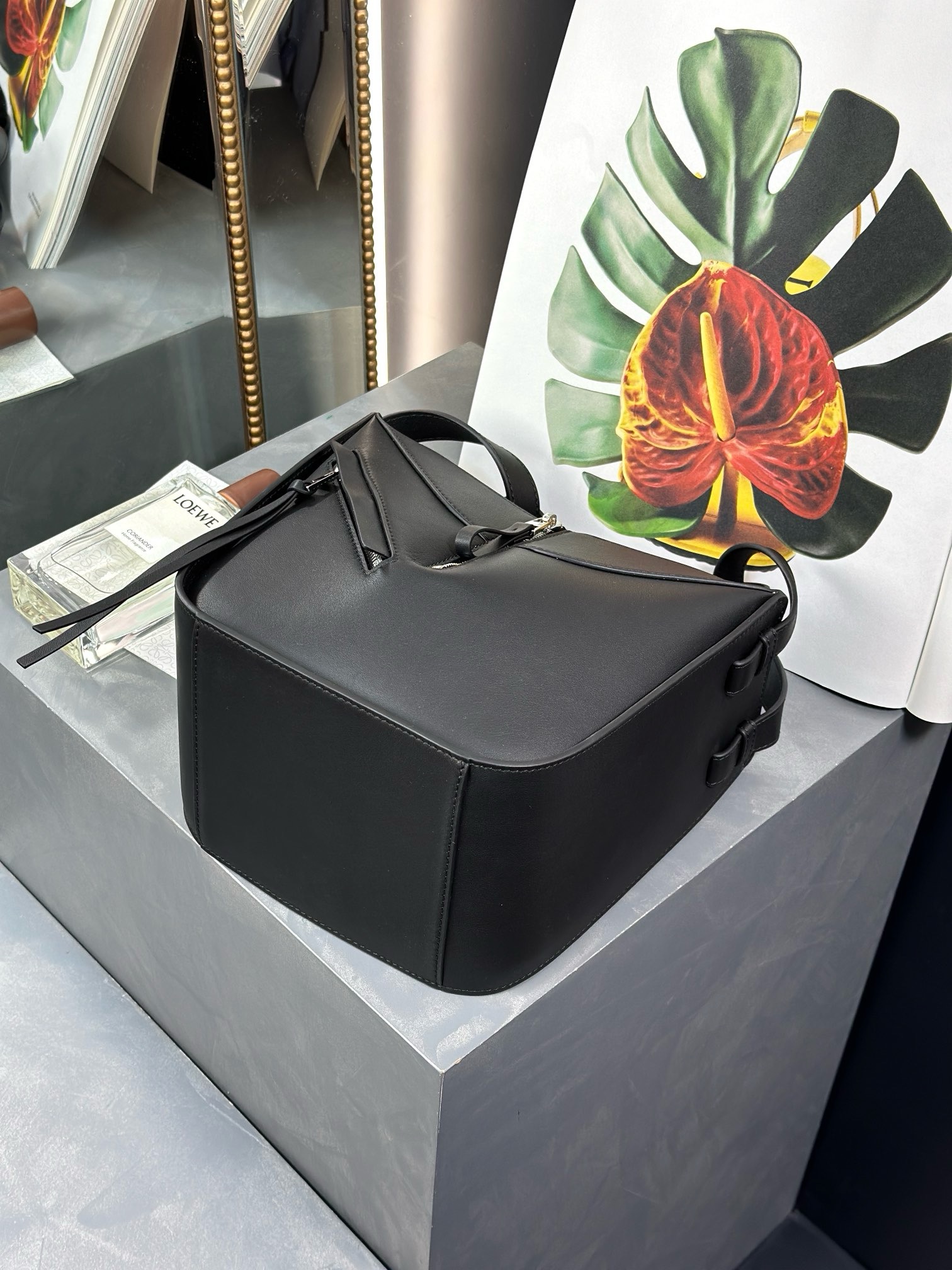 Loewe Hammock Handbag - Image 5