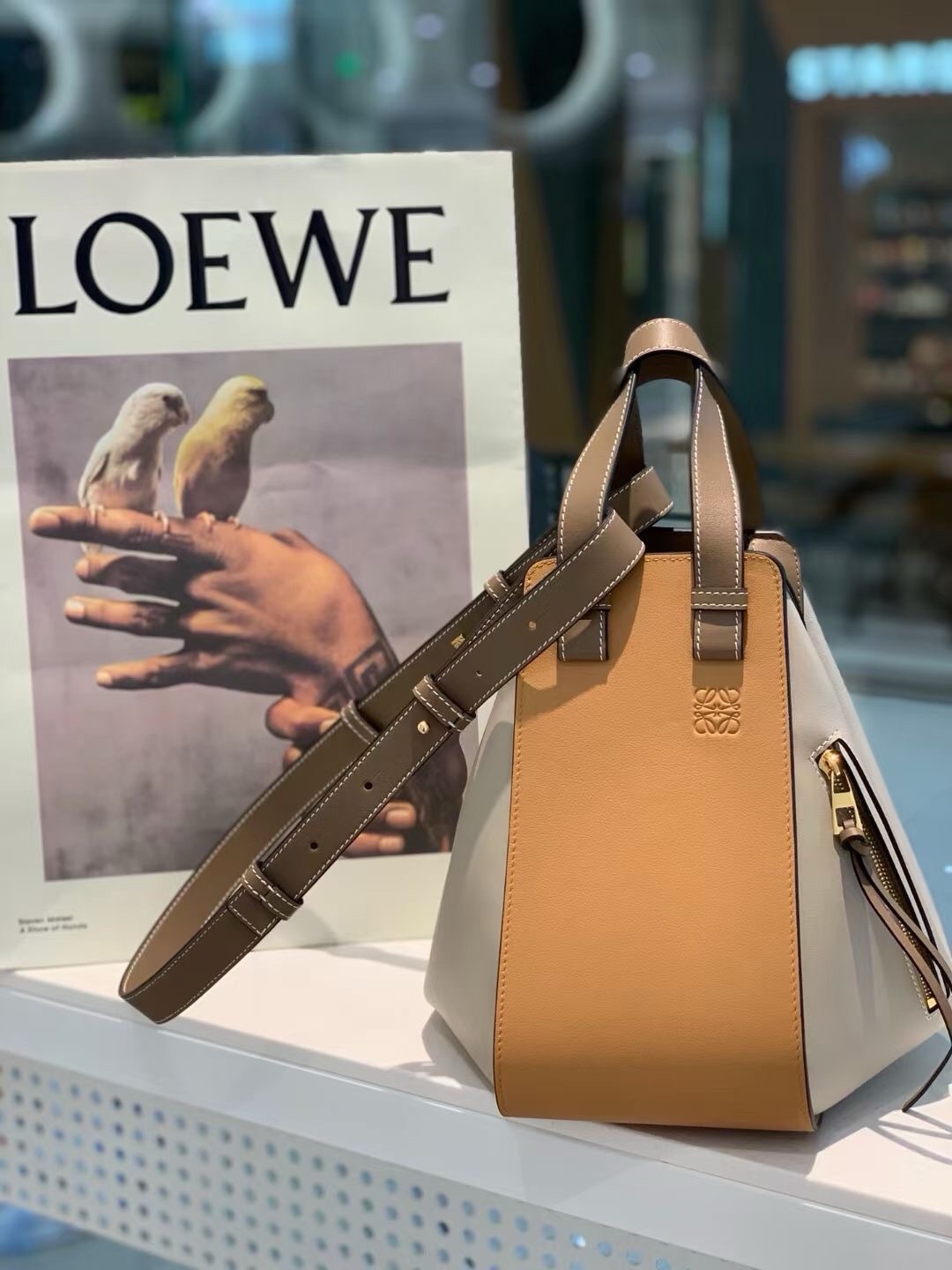 Loewe Hammock Handbag 29cm - Image 3