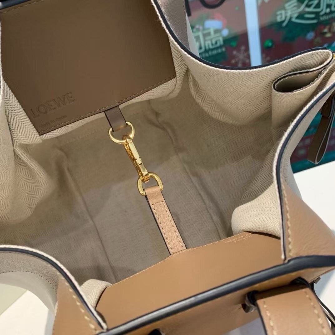 Loewe Hammock Handbag 29cm - Image 7