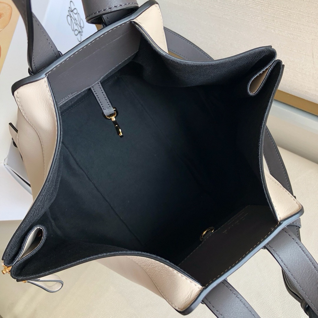 Loewe Hammock Handbag 29cm - Image 6