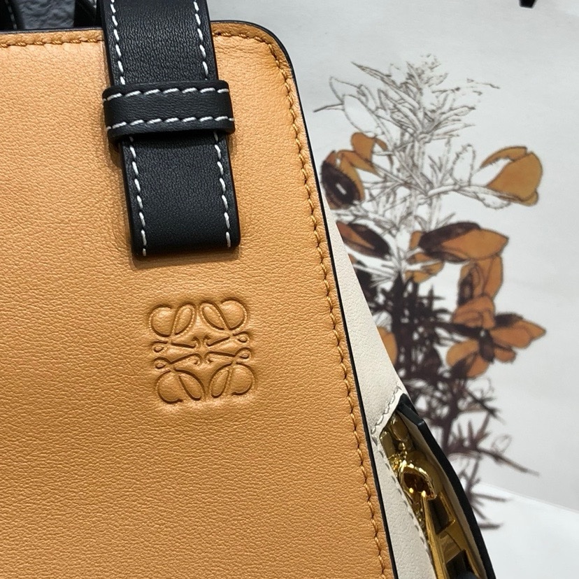 Loewe Hammock Handbag 29cm - Image 5