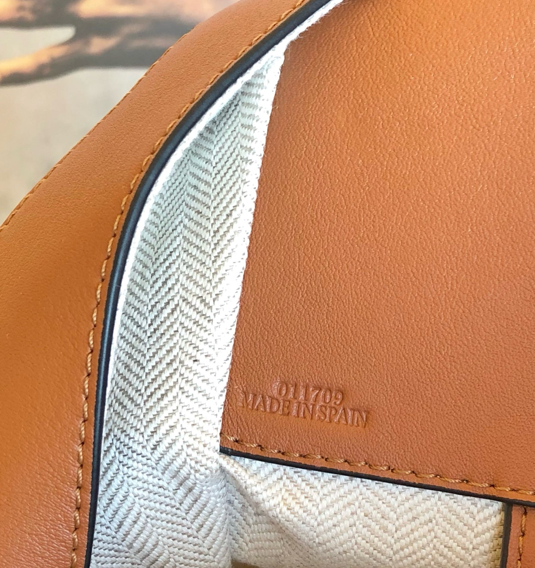 Loewe Hammock Handbag 29cm - Image 9