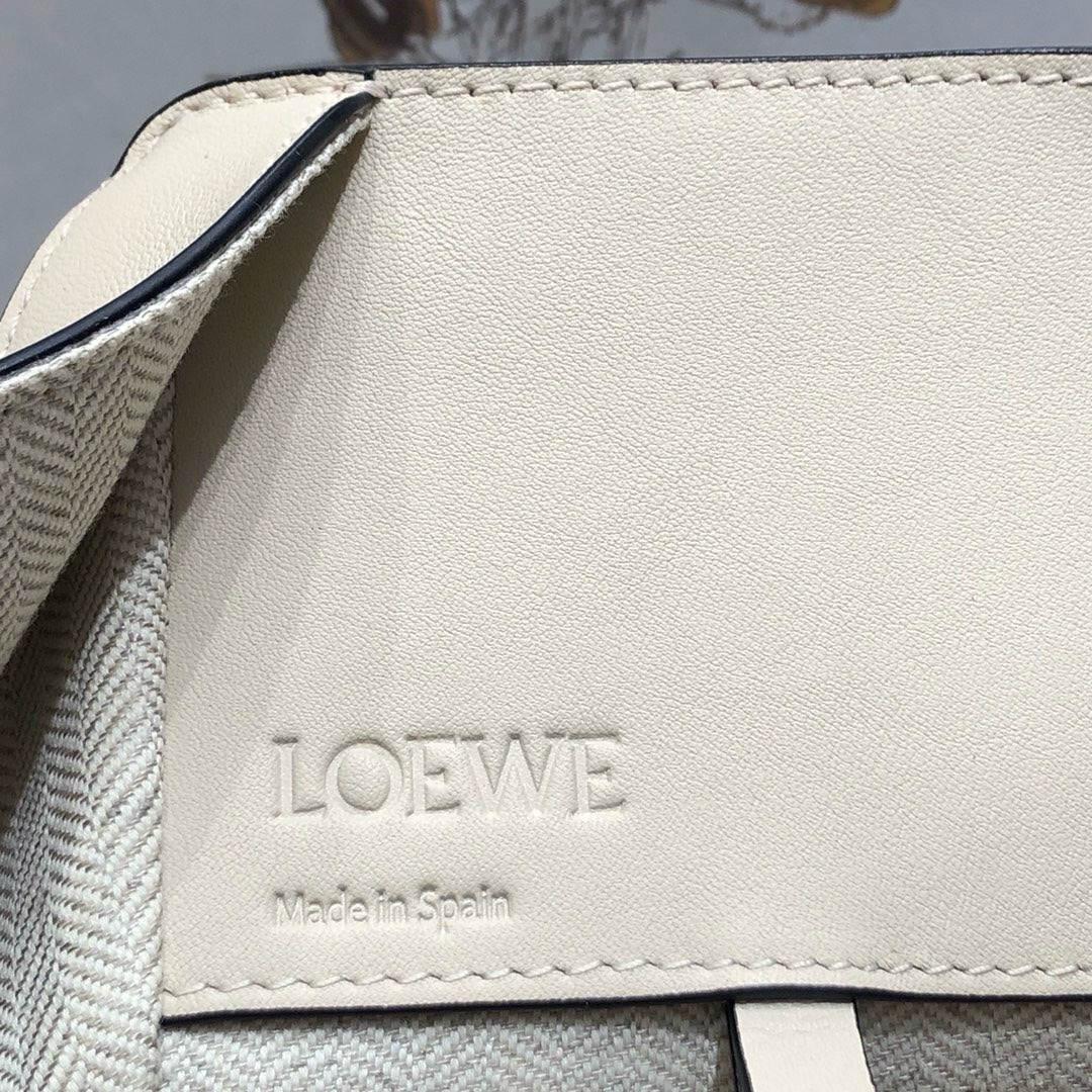 Loewe Hammock Handbag 29cm - Image 7