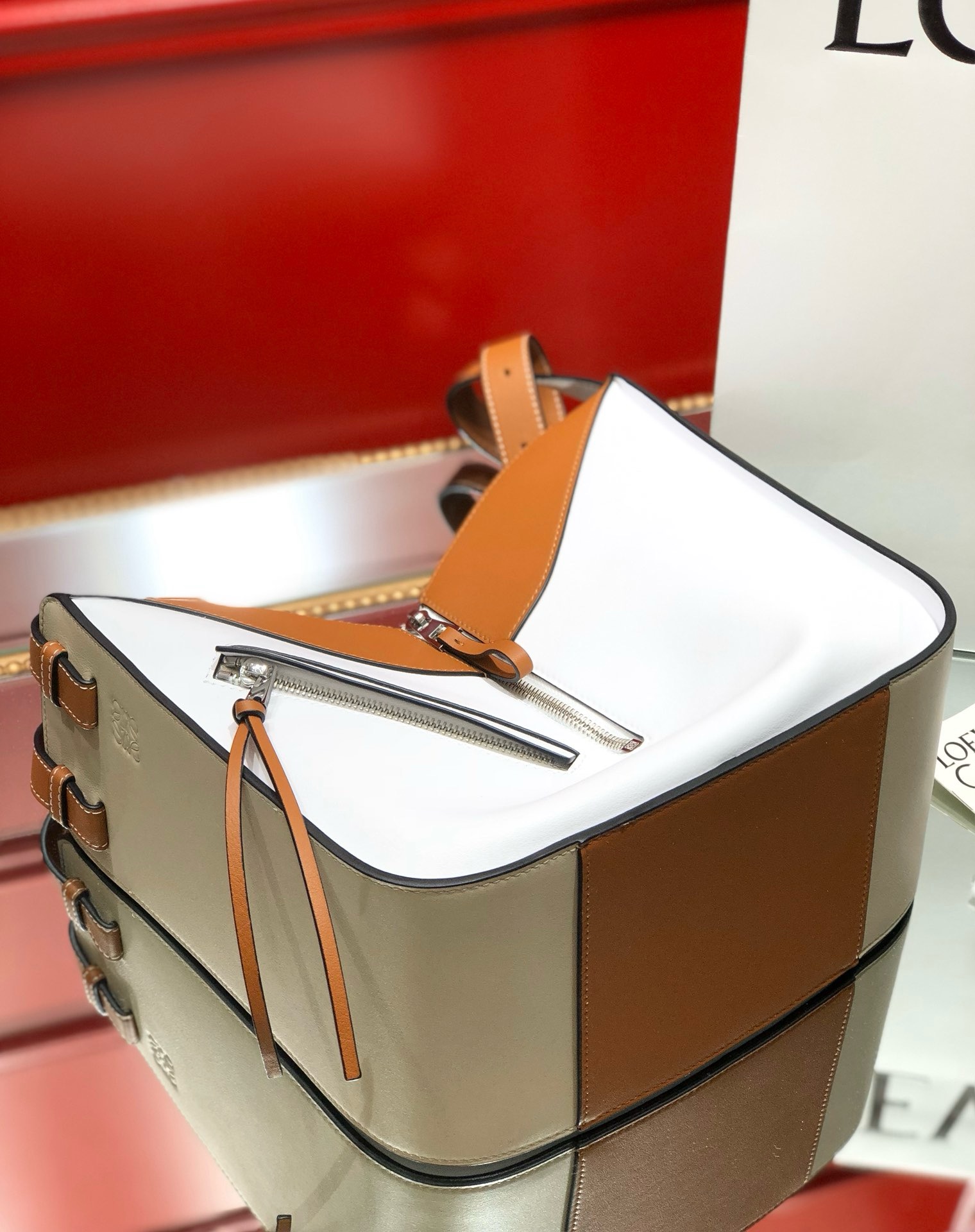 Loewe Hammock Handbag 29cm - Image 4