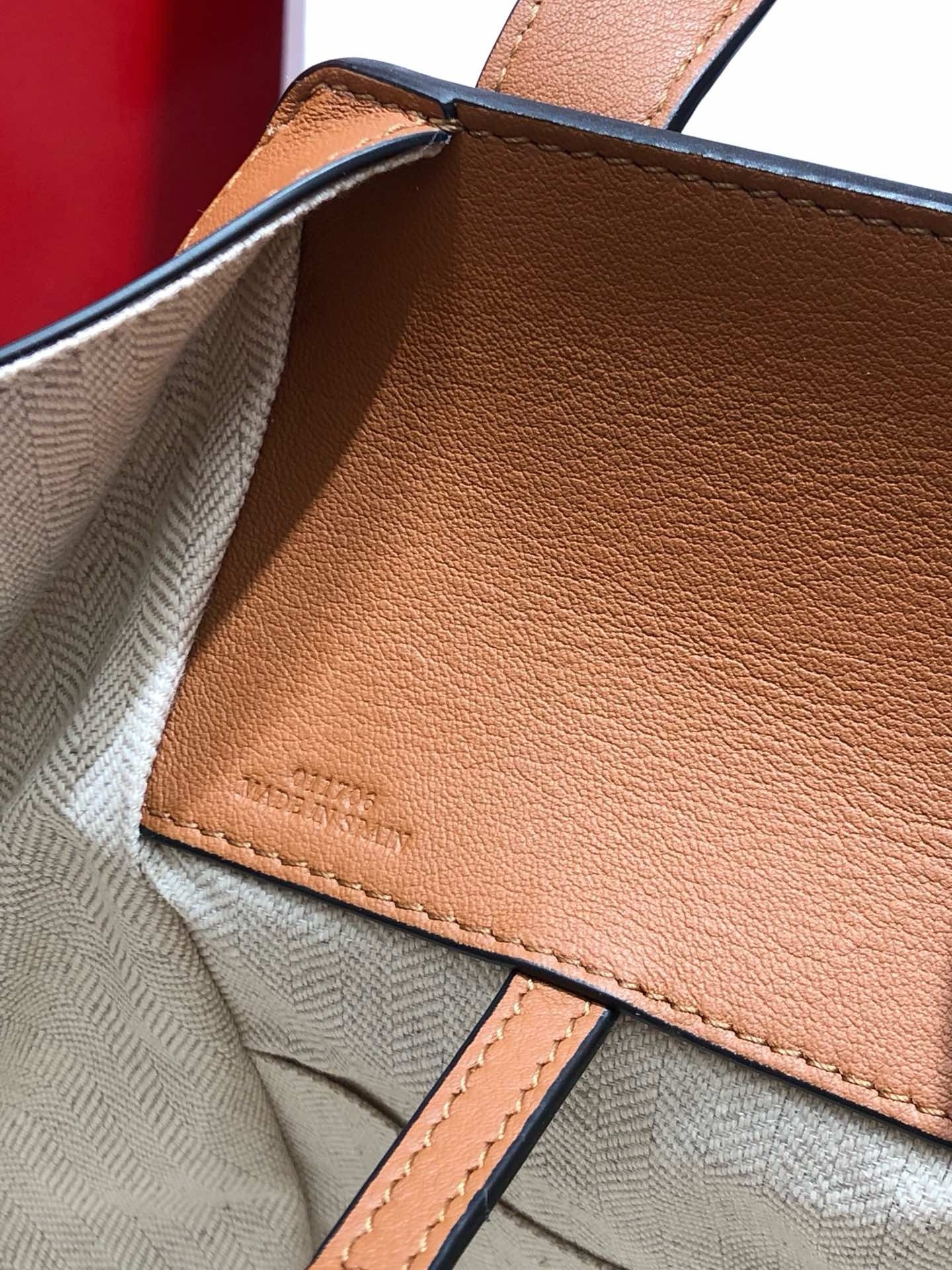 Loewe Hammock Handbag 29cm - Image 8