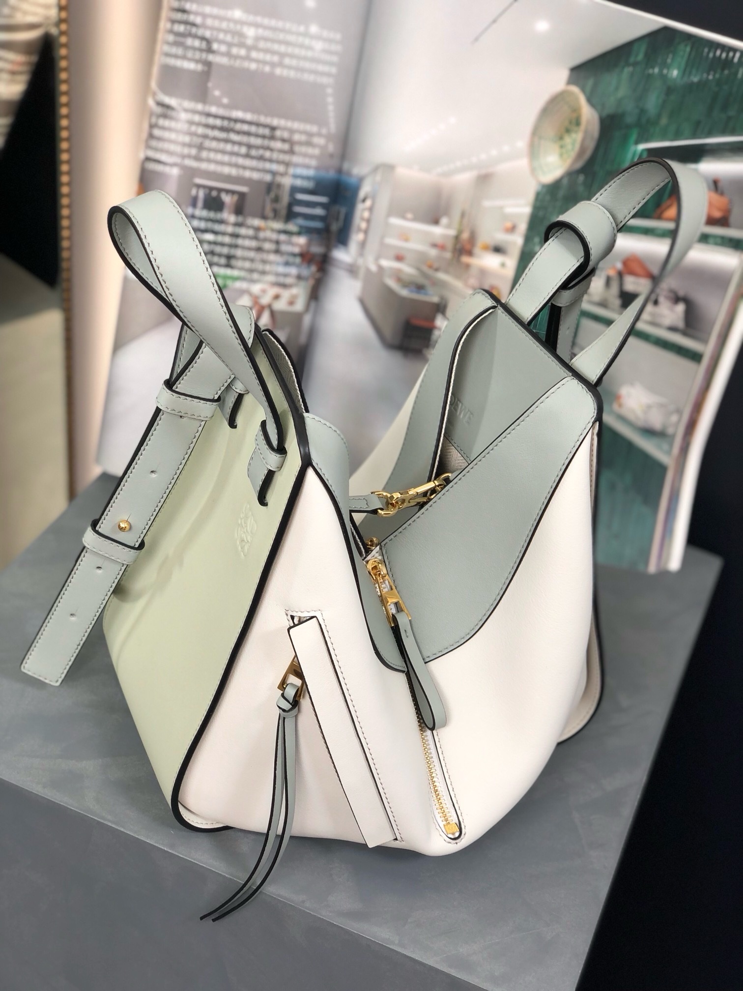 Loewe Hammock Handbag 29cm - Image 2