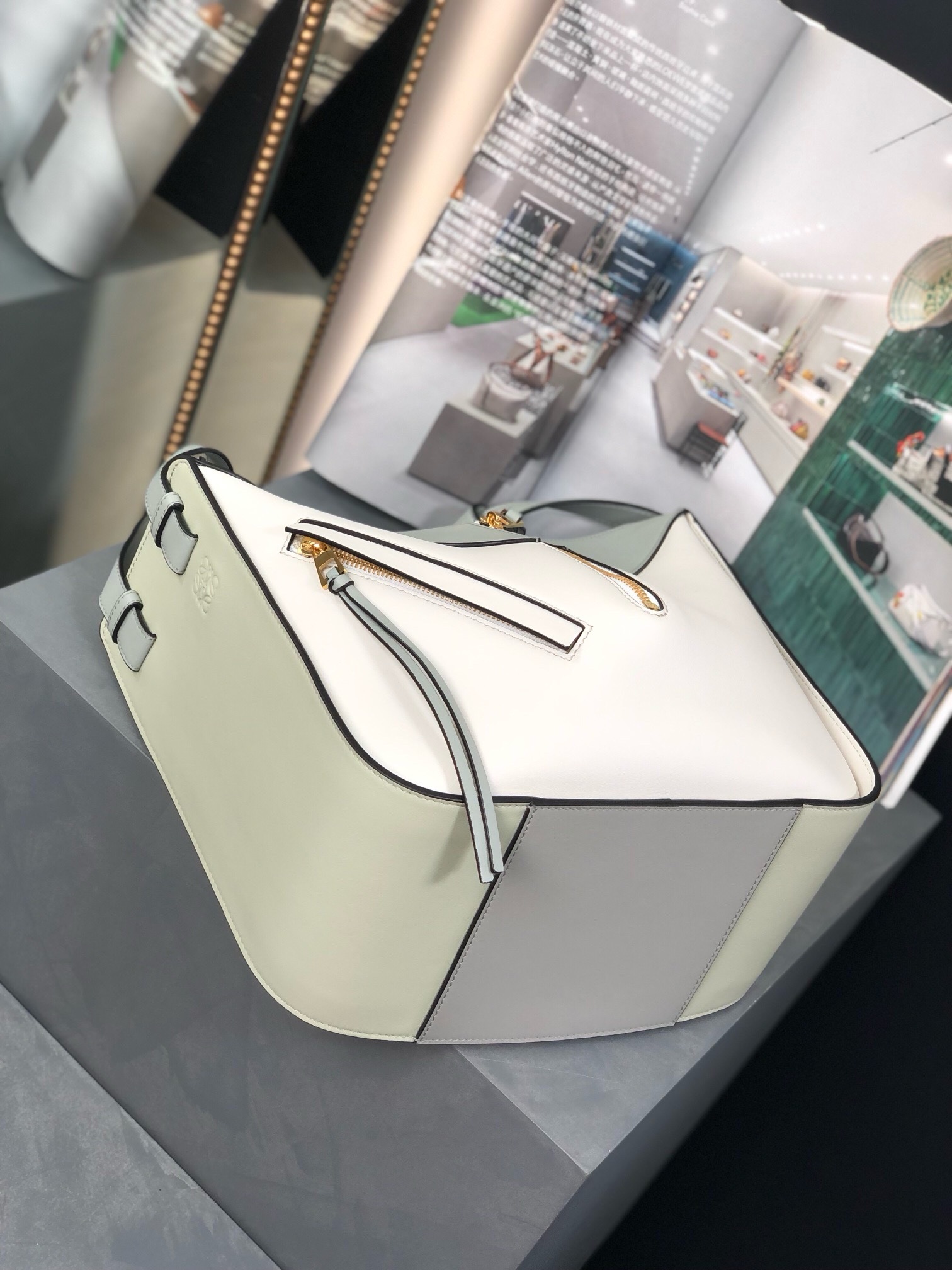 Loewe Hammock Handbag 29cm - Image 4